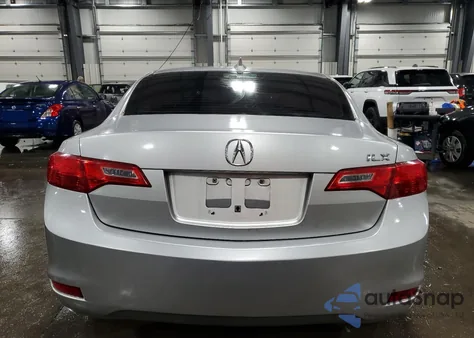 2013 Acura Ilx 20 z USA, uszkodzony, nr VIN 19VDE1F31DE014697